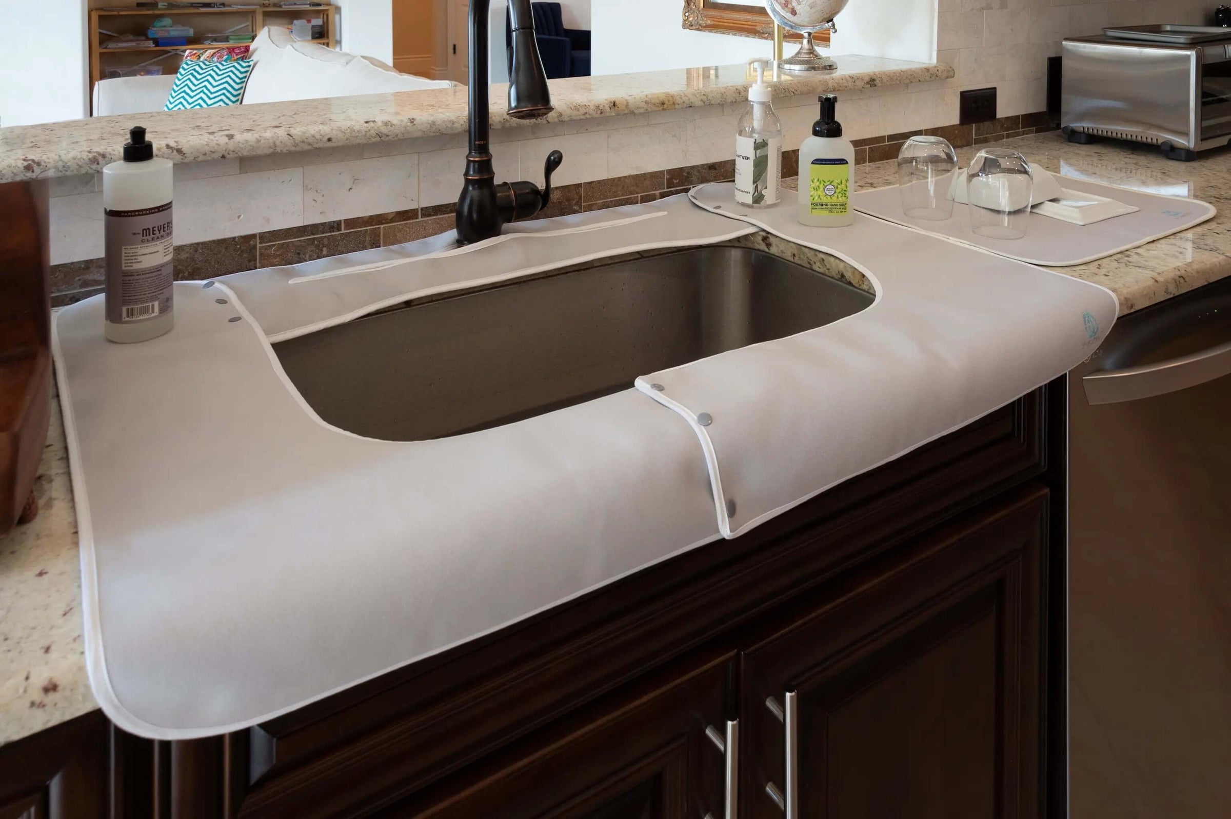 Kitchen Sink Splash Guard