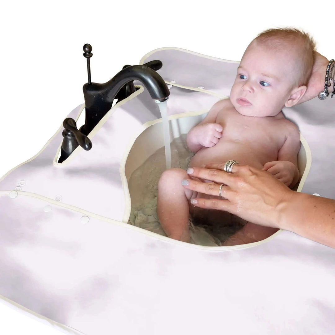Sink Baby Bath with a White Splashpad Mat